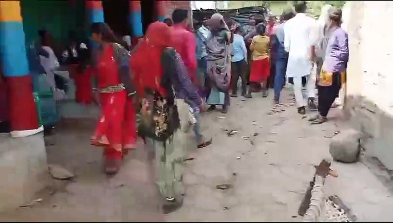 People of two villages clashed over illegal electricity consumption