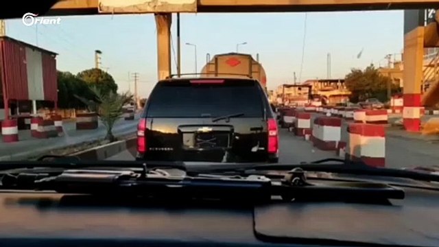 مرور سيارة شبيحة ميليشيا أسد من أمام حاجز للجيش اللبناني بدون تفتيش