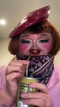 Maquillage de nez... tellement drôle