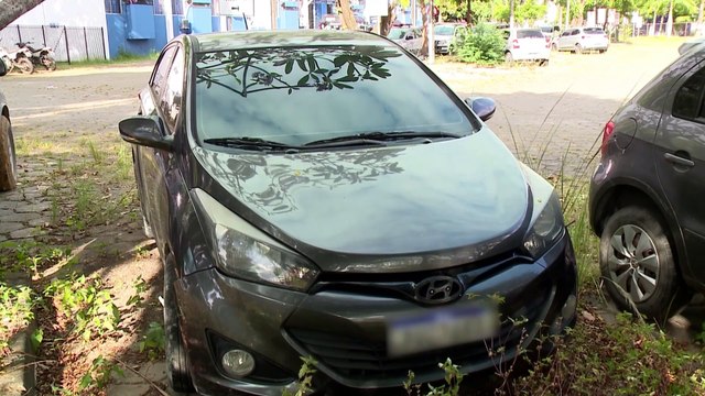 Homem é assassinado a tiros enquanto jantava com a namorada