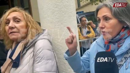 La gente carga contra Sánchez por obligarles a estar cientos de metros lejos: "Es un cobarde y mentiroso"