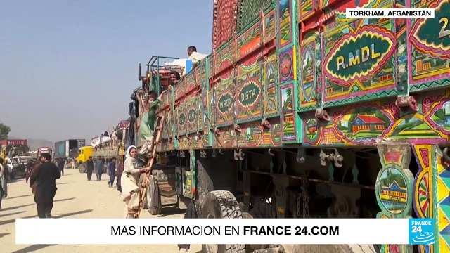 Pakistán: entra en vigor política de deportación a migrantes afganos indocumentados