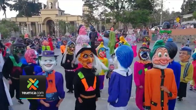 tn7-Así-se-celebra-el-Día-de-la-Mascarada-Tradicional-Costarricense-310823