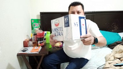 Download Video: Unboxing caja de cervenzas amstel ultra con 12 latas para comer botanas y bebidas en una noche tranquila platicando con mis seguidores