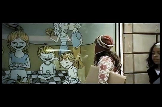 Te presento a Laura Bande-annonce (EN)