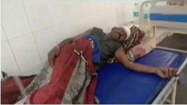 अशोकनगर: बाइक फिसलने से अधेड़ हुआ घायल, अस्पताल में उपचार जारी