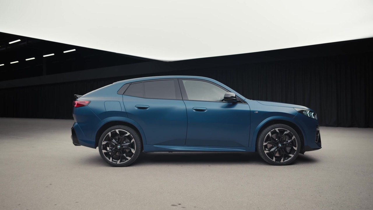 Der neue BMW X2 - Ideale Kombination aus Agilität und Fahrkomfort, erstmals 21 Zoll große Leichtmetallräder für ein Kompaktmodell von BMW