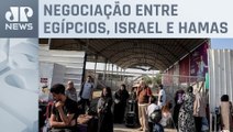 Fronteira entre Egito e Rafah é aberta; primeiro grupo de estrangeiros deixa Gaza