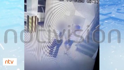 Cámaras muestran a uno de los futbolistas acusado por violación con la víctima