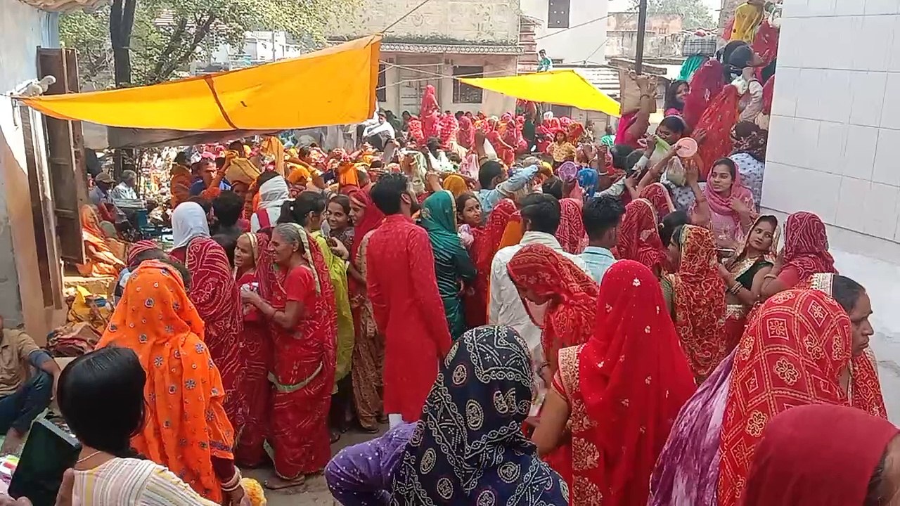 चौथ माता का पूजन कर महिलाओं ने की अखंड सौभाग्य...