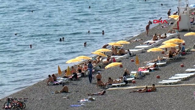 Antalya'da Kasım Ayında Yazdan Kalma Günler
