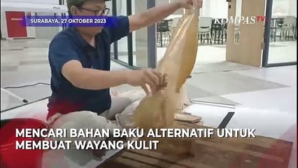 Keren! Perajin di Kediri Pakai Kantong Semen Sebagai Bahan Alternatif Wayang Kulit