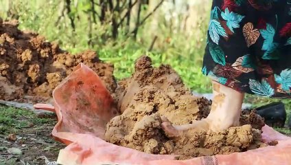 Daily life in the village_ Cooking pumpkin rice and making an oven in the garden