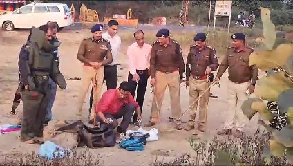 Video Story : यात्री बस में 12 किलो बारुद सहित डेटोनेटर हुआ जब्त, संदिग्ध को पुलिस ने किया गिरफ्तार