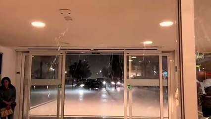 Palermo, la pioggia filtra al Forum di Brancaccio