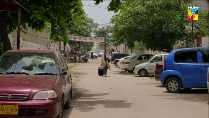 Jawan Larki Akele Kahan Ja Rahi Hai.....! #hinaaltaf #junaidkhan - Nijaat - FLO Digital