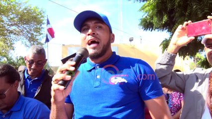 ADP protesta frente al Distrito Educativo 07-06 en SFM