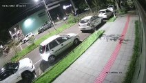 Vídeos mostram momento de grave colisão entre dois carros na avenida Paraná, em Umuarama 1