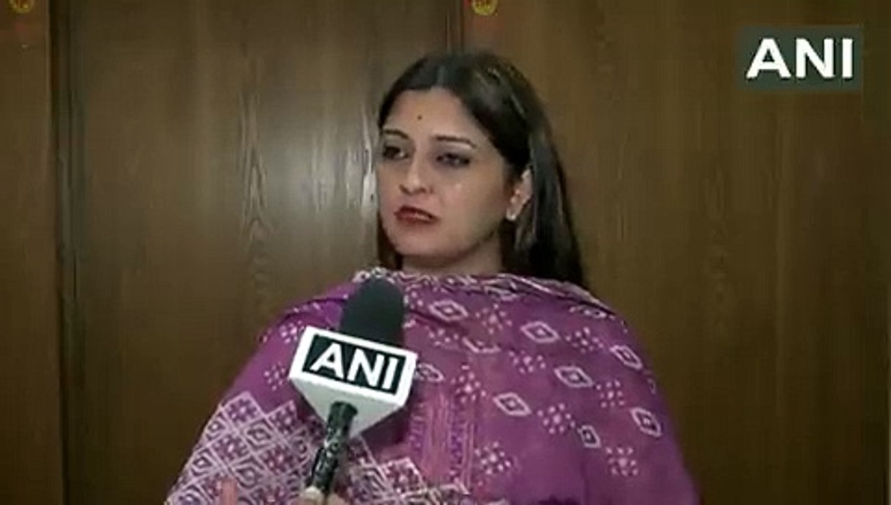 CG Election 2023 : भाजपा प्रत्याशी भावना बोहरा ने बताईं ग्रामीण इलाकों की सच्चाई, बोलीं- एम्बुलेंस की कोई सुविधा नहीं.. देखें video