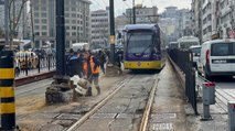 Kabataş-Bağcılar hattında tramvay raydan çıktı