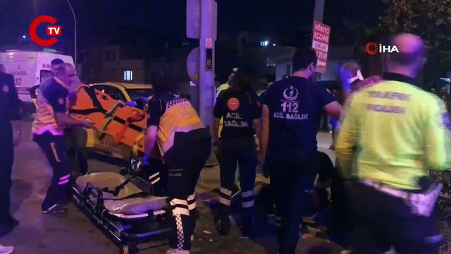 Bursa'da hamile kadını hastaneye yetiştirmeye çalışan taksi kaza yaptı 6 yaralı!