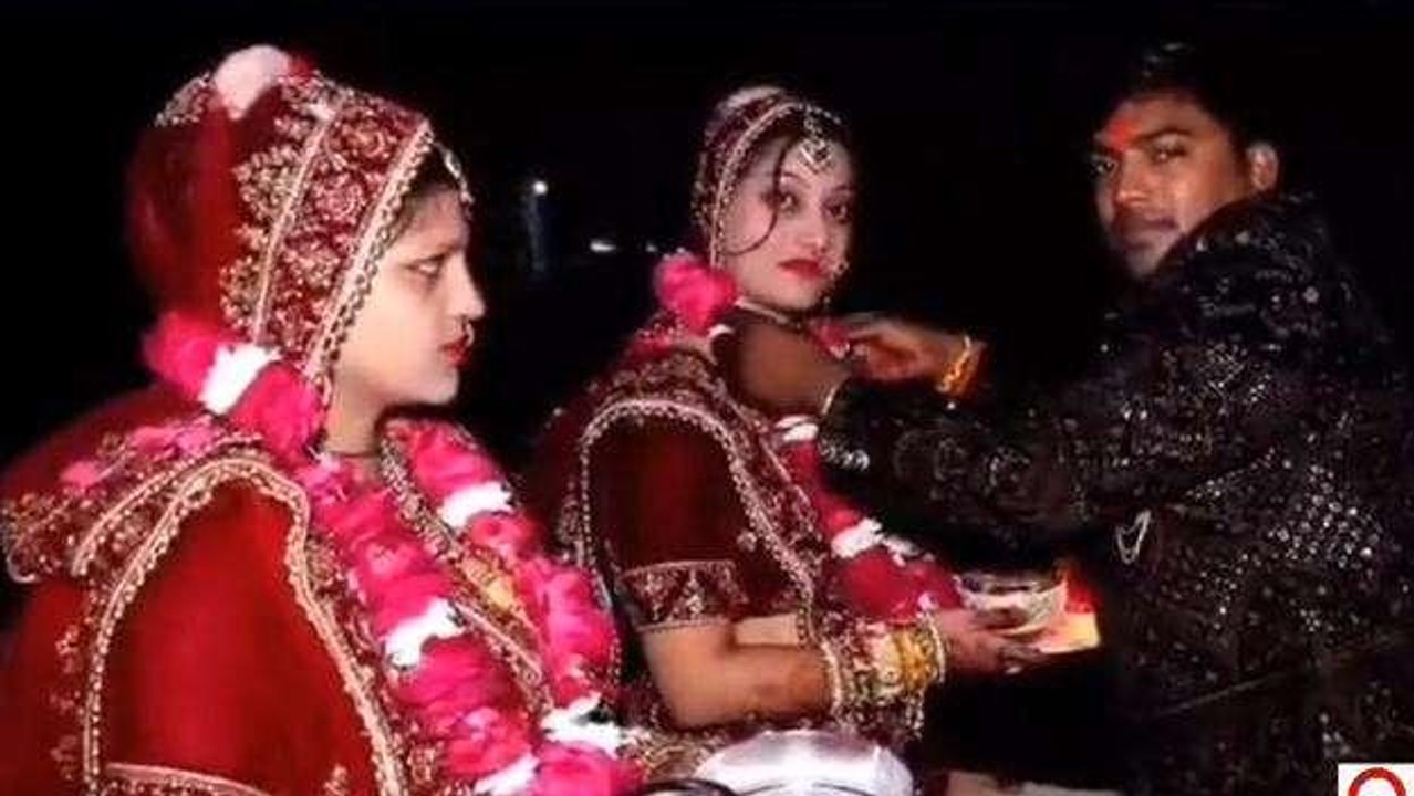 आगरा: दो पत्नियों ने एक पति के लिए रखा करवाचौथ...