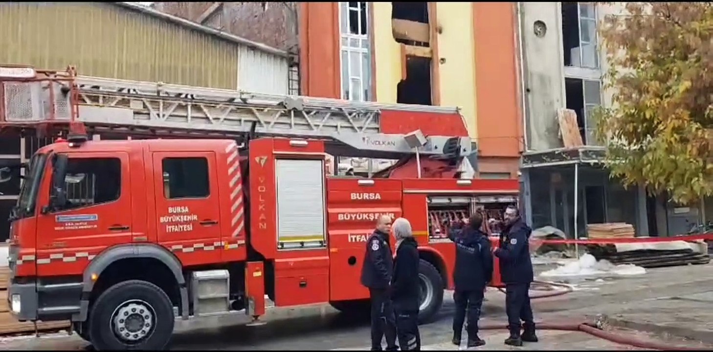 Mobilya sanayisinde yangın