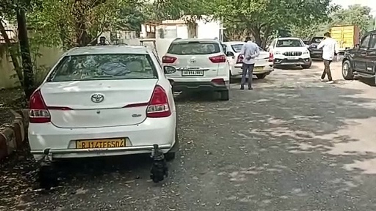 नीमराणा: 15 लाख रुपए की रिश्वत लेते हुए ईडी का अधिकारी व उप पंजीयक कार्यालय मुंडवार का कनिष्ठ सहायक ट्रैप