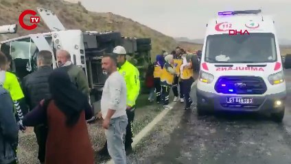 Kayseri'de yolcu midibüsü devrildi Çok sayıda yaralı var!