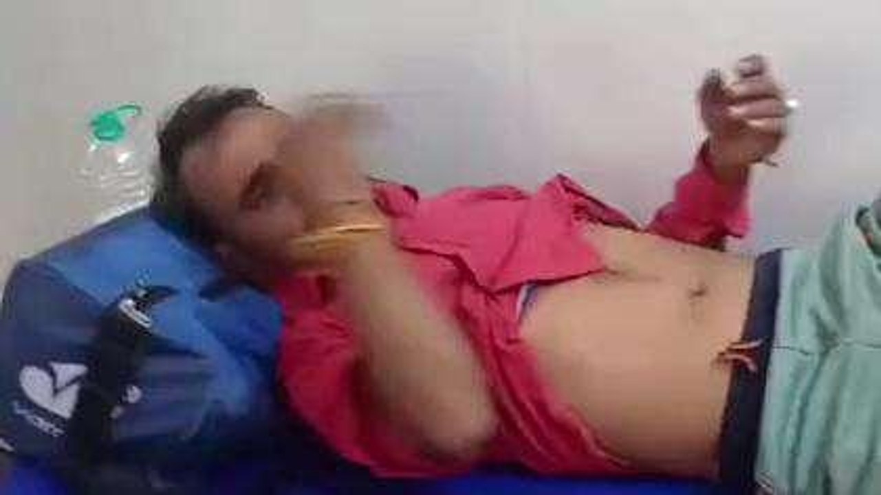 छतरपुर: एक व्यक्ति के साथ बेरहमी से की मारपीट, जिला अस्पताल में भर्ती