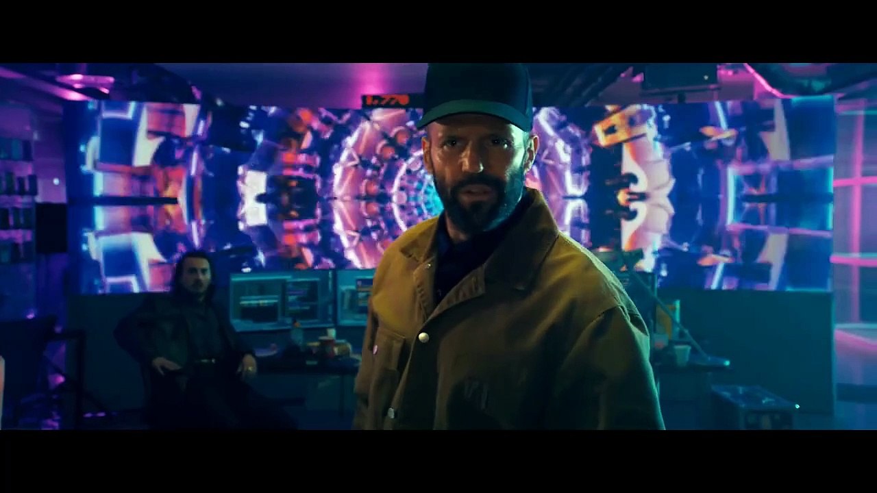 The beekeeper trailer df