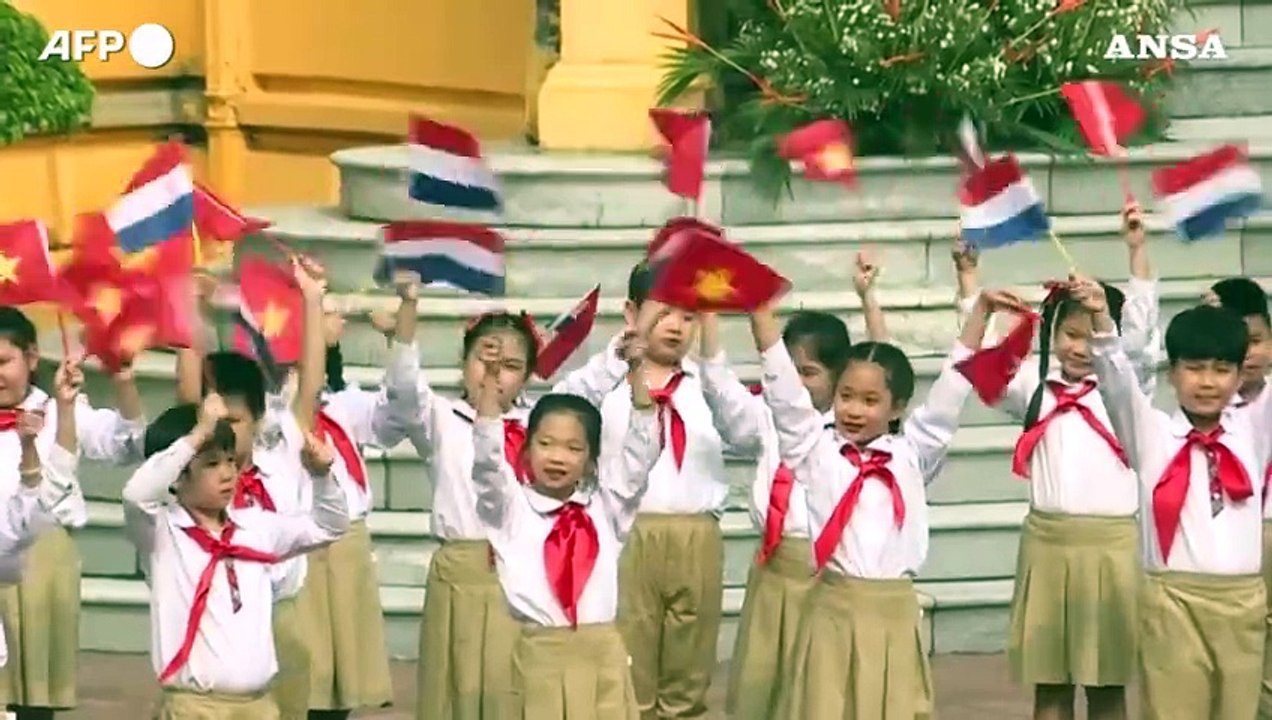 Vietnam-Olanda, i premier Pham Minh Chinh e Rutte in bicicletta