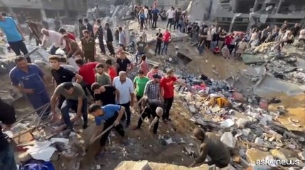 I residenti di Jabaliya: recuperati soprattutto corpi di donne e bambini