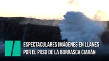Espectaculares imágenes en Llanes (Asturias) por el paso de la borrasca Ciarán