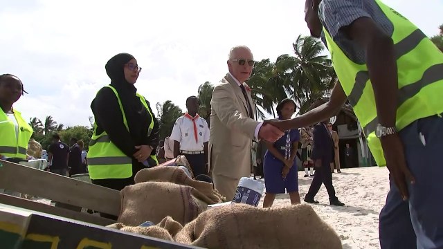 The King hits the beach to meet Kenyan marine communities