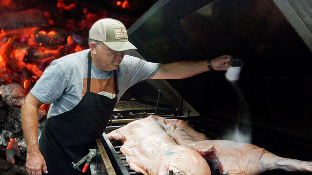 How Carolina Whole Hog is Cooked By a BBQ Legend