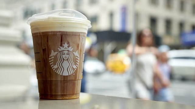 Starbucks Holiday Drinks (And Cups) Are Back—and a Festive Chai Is on the Menu