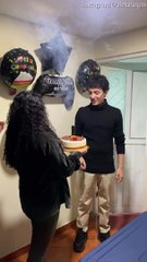 Un étrange type de bougie d’anniversaire