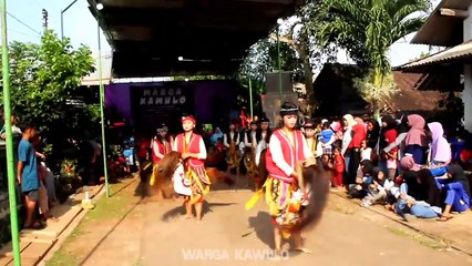 The art of Kuda Lumping is performed by young girls.