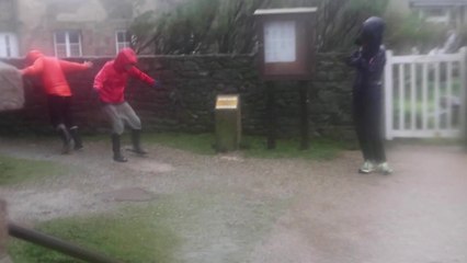 폭풍 '시아란' 서유럽 강타...6명 사망·피해 속출 / YTN