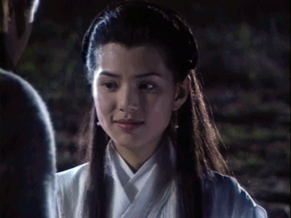 The Return of the Condor Heroes 95 in slow motion 神鵰俠侶 古天樂版 小龍女在那一夜後身體軟綿綿的，依偎在楊過的懷裡 Xiaolongnü's body became limp after that night, nestled in Yang Guo's arms