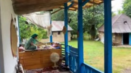 We take you to a journey to the country life. We show the countrymen and villagers lead their daily life,