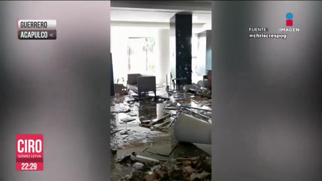 Usuario de TikTok documenta destrozo que dejó Otis en hoteles de lujo de Acapulco
