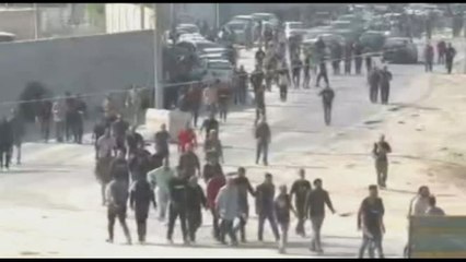 Israele rimanda indietro e revoca i permessi ai lavoratori di Gaza