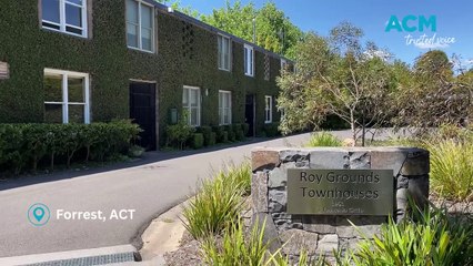 Roy Grounds-designed townhouse for sale in Forrest