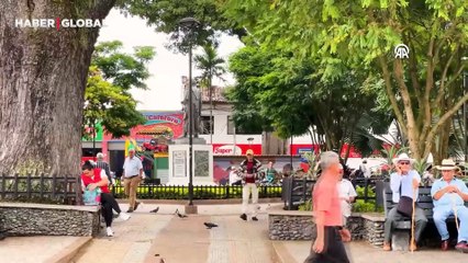 Dünyanın en büyük kahve fincanına sahip kasabası Chinchina!