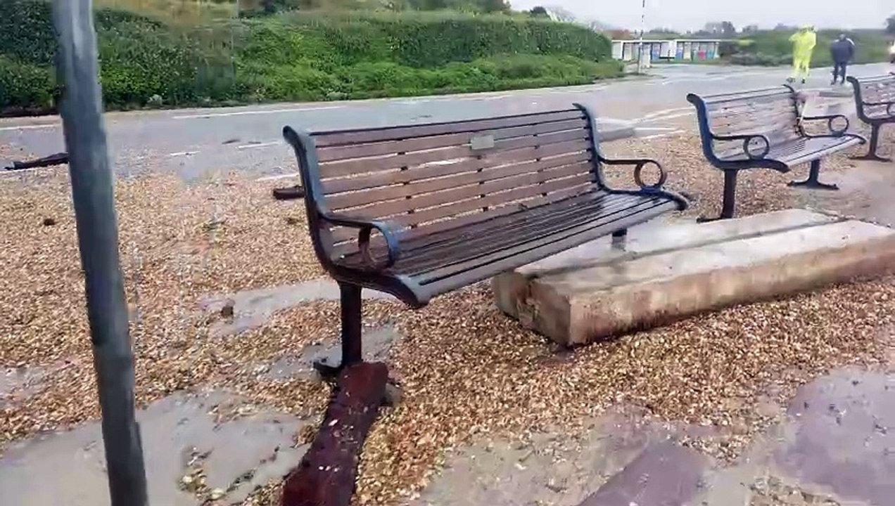 Storm Ciaran hits Portsmouth and Hayling Island