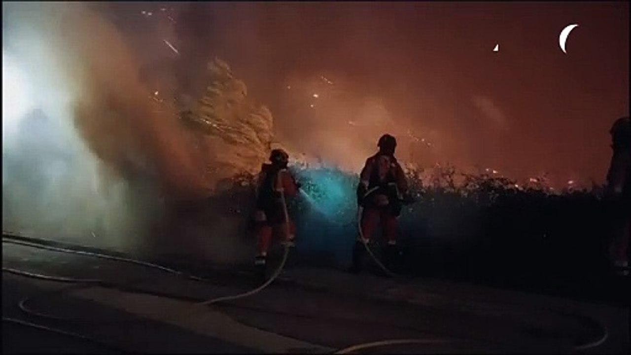 Hunderte Menschen fliehen in Spanien vor Waldbrand