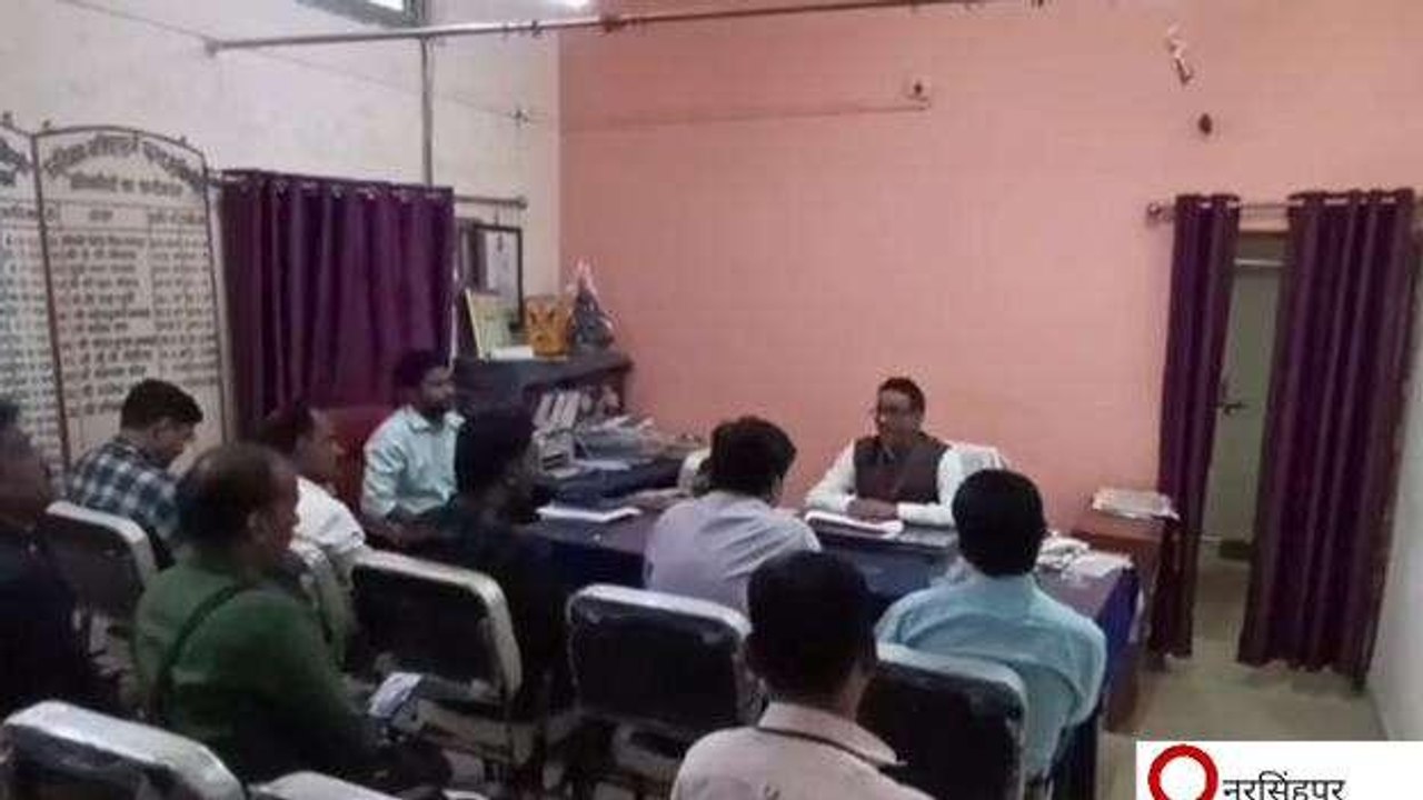 नरसिंहपुर: एसडीएम ने की प्रेस कॉन्फ्रेंस, कहा- समस्याओं का प्राथमिकता से करेंगे निदान
