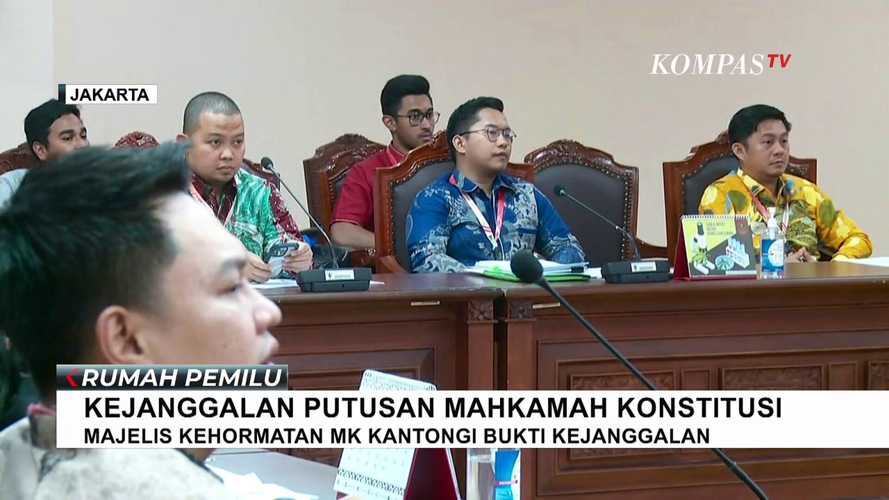 PBHI Temukan Kejanggalan Putusan Syarat Usia Capres-Cawapres yang Ditangani MK
